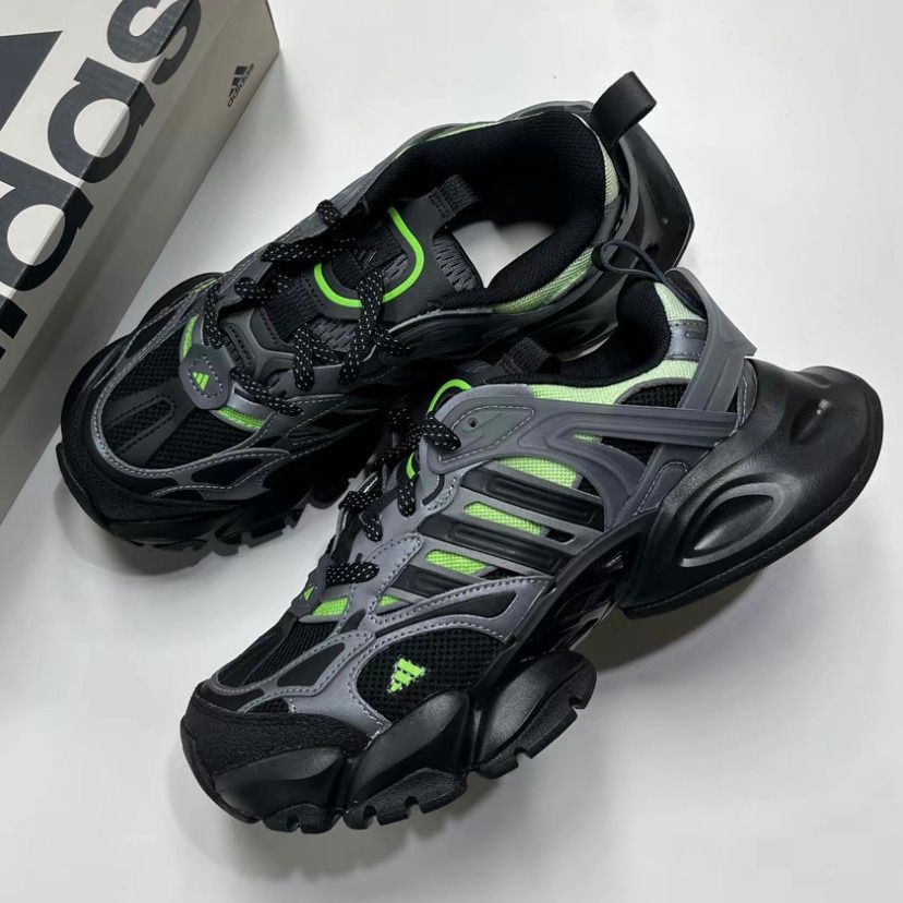 a1 Adidas Response CL - Image 1