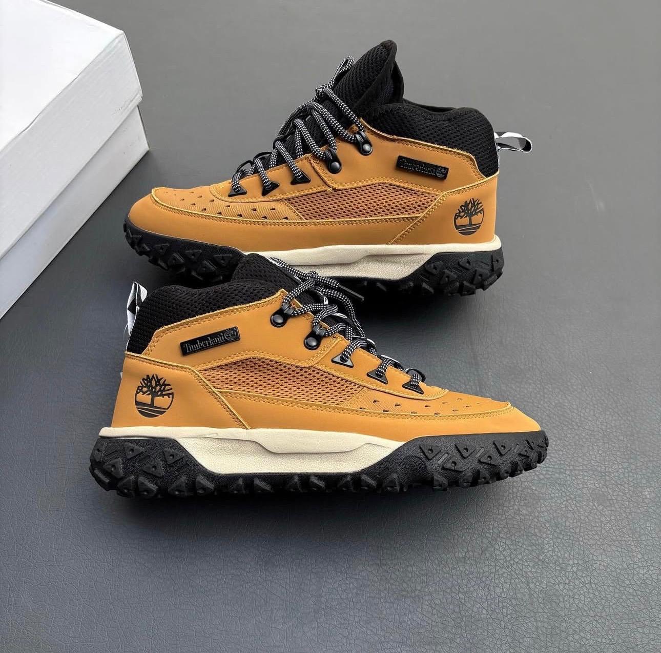 number20 Timberland Hiking Shoe - Image 1