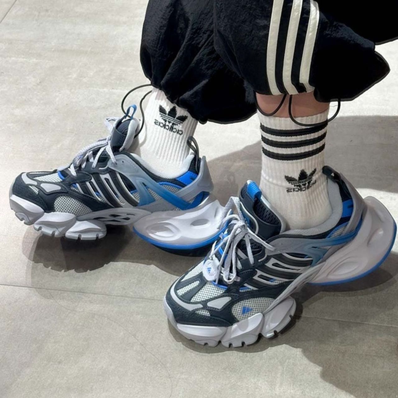 p1 Adidas Orketro 2.0 Sneakers - Image 1