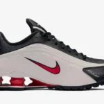 BLACK & SILVER NIKE SHOX R4